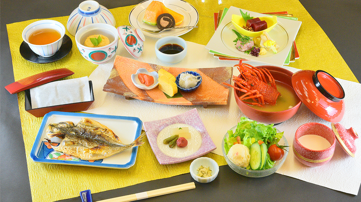 新鮮食材で作った彩り豊かな和定食（庭園付露天風呂客室専用）