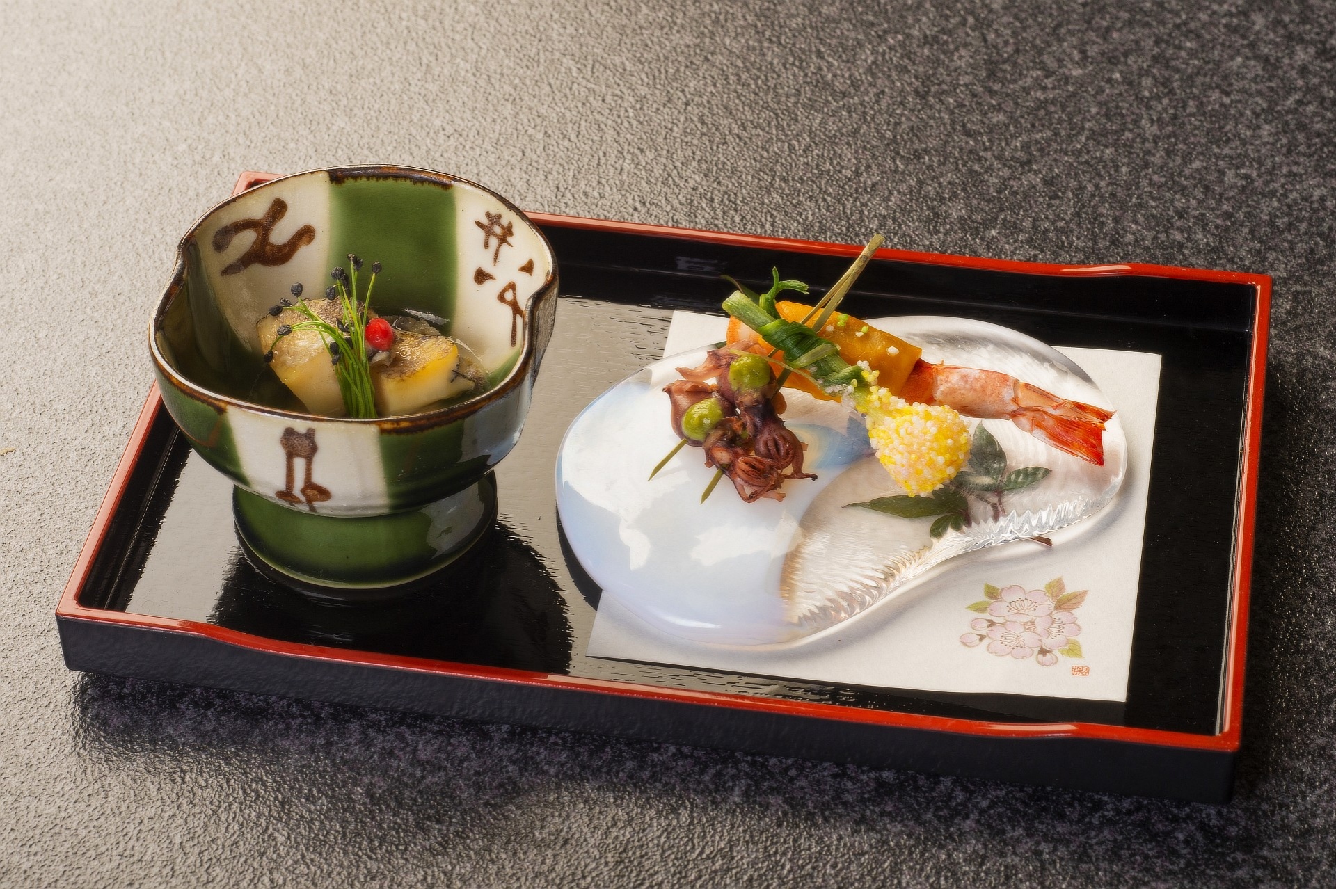 ※写真は料理コース【華】の一例です。時期により内容が異なります。