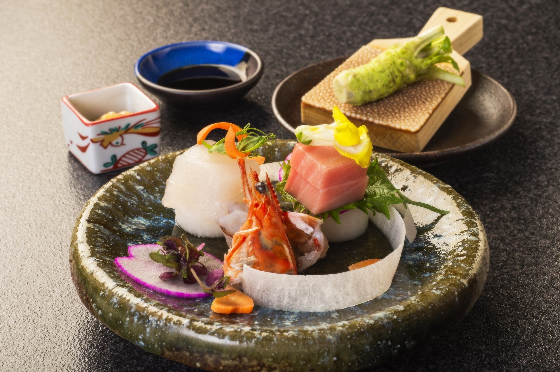 ※写真は料理コース【華】の一例です。時期により内容が異なります。