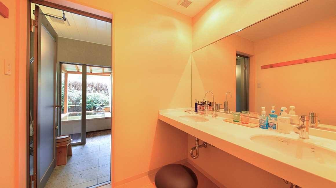 庭園付露天風呂客室 特別室のパウダールーム