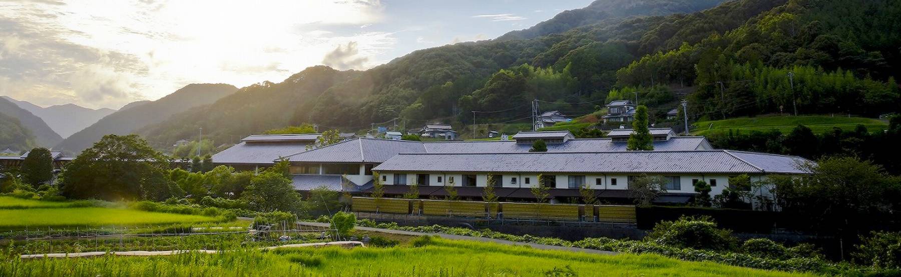 下田セントラルホテルの外観